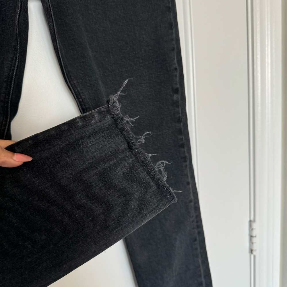 Aritzia Denim Forum the Yoko high rise slim black jeans, size 27 - Picture 13 of 16